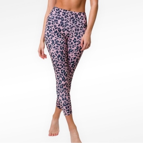 Pink cheetah legging - Picture 1 of 4